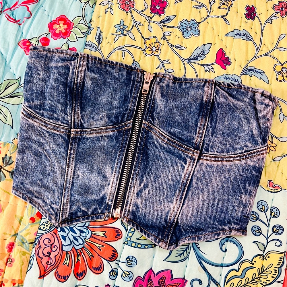 πΊπHPππΊ NWT Reformation Ena Denim Bustier Top - Picture 14 of 16